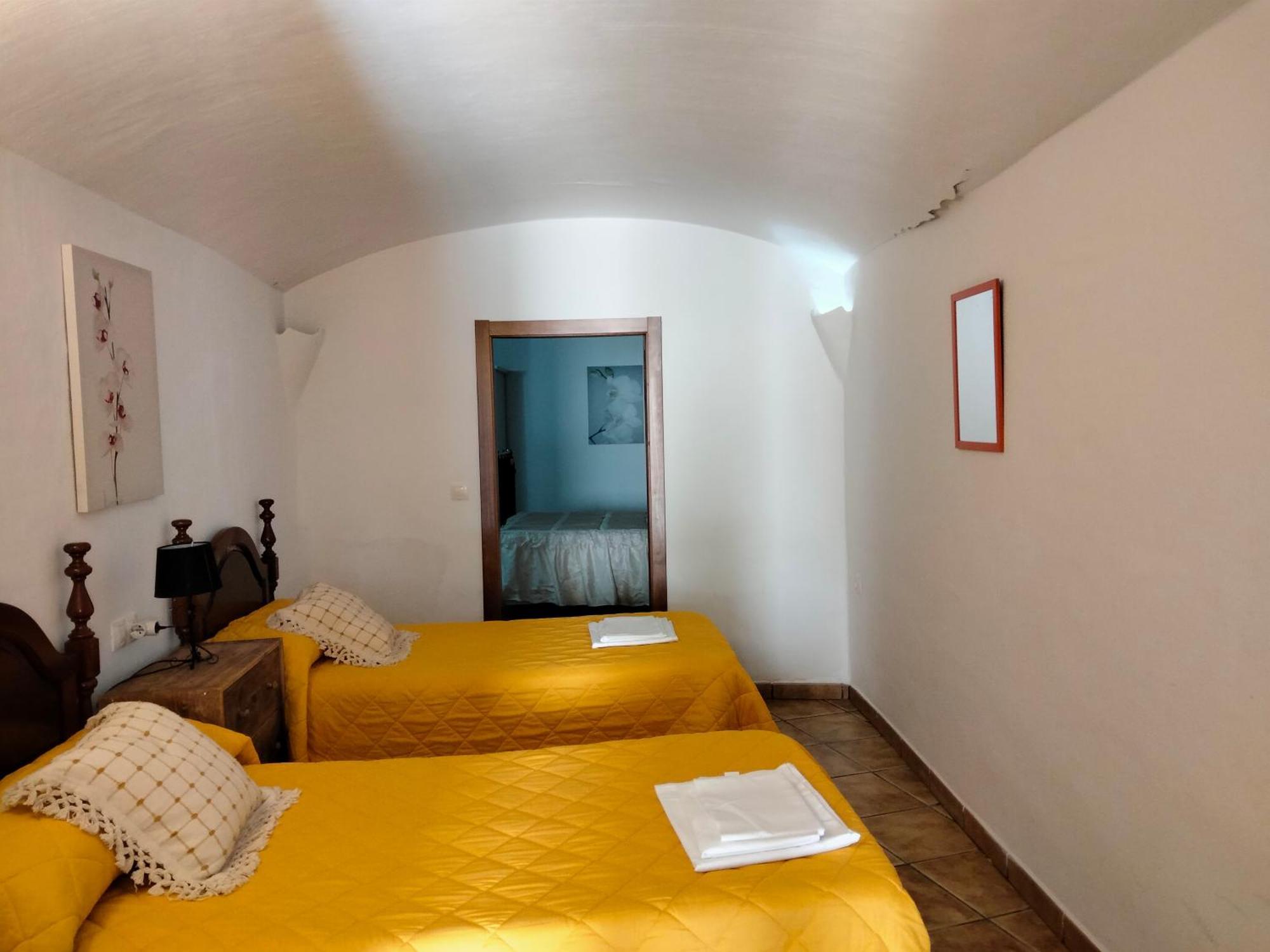 Alojamiento Rural, Cueva De La Abuela Cuevas del Campo 外观 照片